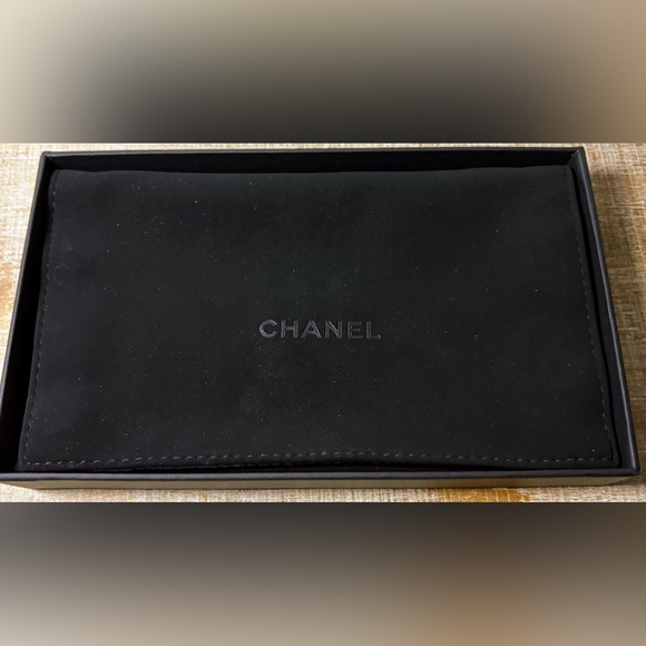 CHANEL Black Box and Pouch Set - Picture 4 of 5